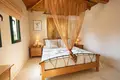 5 room villa 200 m² Kassandrino, Greece
