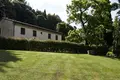 Hotel 4 200 m² in Tuscany, Italy