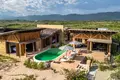 4 bedroom Villa 3 832 m² San Pedro Mixtepec, Mexico