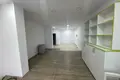 Propriété commerciale 54 m² à Tirana, Albanie