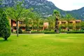 Hôtel 8 000 m² à Kamena Vourla Municipality, Grèce