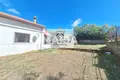Дом  Лоуцес, Греция