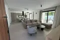 villa de 5 chambres  en Demos Agiou Athanasiou, Chypre