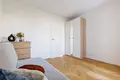 Apartamento 3 habitaciones 74 m² en Varsovia, Polonia