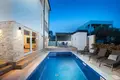 villa de 5 dormitorios 360 m² Pola, Croacia
