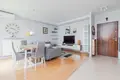 Mieszkanie 2 pokoi 53 m² w Warszawa, Polska