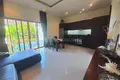 Villa de 4 dormitorios 211 m² Rawai, Tailandia