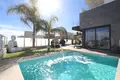 Willa 4 pokoi 192 m² Torrevieja, Hiszpania