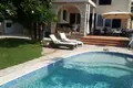 Дом 8 спален 400 м² Умаг, Хорватия