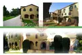 Hôtel 2 000 m² à Gradara, Italie
