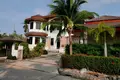 Apartamento 4 habitaciones 240 m² Rawai, Tailandia