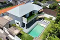 Wohnung 4 Schlafzimmer 400 m² Kerobokan, Indonesien