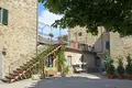 House 33 bedrooms 2 517 m² Arezzo, Italy
