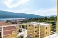 2 bedroom apartment 69 m² Đenovići, Montenegro