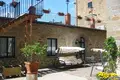 House 33 bedrooms 2 517 m² Arezzo, Italy