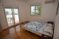 4-Schlafzimmer-Villa 400 m² Katun Rezevici, Montenegro