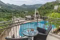 villa de 5 dormitorios 247 m² Buljarica, Montenegro