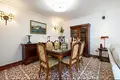 5 bedroom house 259 m² Dos Hermanas, Spain