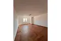 Propiedad comercial 2 000 m² en Condado de Tirana, Albania