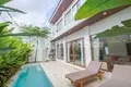 Villa mit 2 Schlafzimmern  Kerobokan Kelod, Indonesien