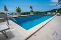 4-Schlafzimmer-Villa 331 m² Budva, Montenegro