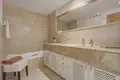 Mieszkanie 3 pokoi 140 m² Marbella, Hiszpania