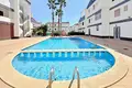 Mieszkanie 3 pokoi 80 m² Torrevieja, Hiszpania