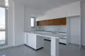 Mieszkanie 3 pokoi 152 m² w Nikozja, Cypr