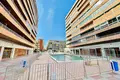 Mieszkanie 3 pokoi 90 m² Torrevieja, Hiszpania