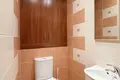 Mieszkanie 2 pokoi 62 m² Mińsk, Białoruś