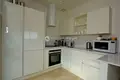 Mieszkanie 2 pokoi 120 m² w Francja, Francja