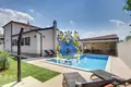 Вилла 3 спальни 180 м² Пореч, Хорватия