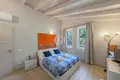Mieszkanie 18 pokojów 650 m² Soiano del Lago, Włochy