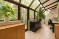 Commercial property 10 rooms 380 m² in Warsaw, Poland