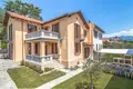 5-Zimmer-Villa 260 m² Mezzegra, Italien