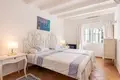 4 bedroom house 235 m² Benahavis, Spain