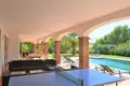 Haus 5 Schlafzimmer 463 m² Dos Hermanas, Spanien