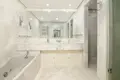 2 bedroom apartment 120 m² Marbella, Spain