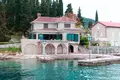 Villa de 5 habitaciones 360 m² Lustica, Montenegro