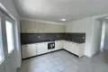 2 bedroom bungalow 100 m² Malina, Bulgaria