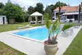 Вилла 3 спальни 260 м² Город Пула, Хорватия