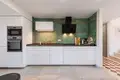 Wohnung 3 Schlafzimmer 230 m² Estepona, Spanien