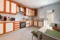 4 bedroom house 250 m² Dos Hermanas, Spain