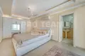 Пентхаус 4 комнаты 195 м² Махмутлар, Турция
