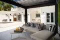 5 bedroom house 335 m² Dos Hermanas, Spain