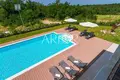 Villa de tres dormitorios 250 m² Grad Porec, Croacia