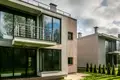 Haus 5 zimmer 208 m² Riga, Lettland