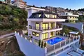 Villa de 4 dormitorios 300 m² Kargicak, Turquía