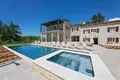 6 bedroom villa 450 m² Grad Porec, Croatia
