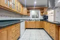 Haus 5 Schlafzimmer 340 m² Dos Hermanas, Spanien